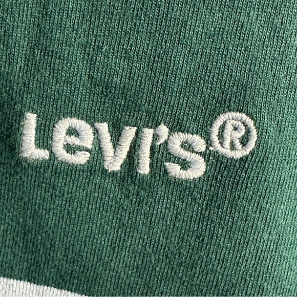 Levi's BRAND NEW with tags Vintage Fit short sleeve tee, size medium - Picture 5 of 13